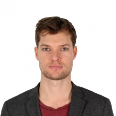 Chris-Callewaert-7ecc09033d37c9e69114b49714efcdd4-239x239